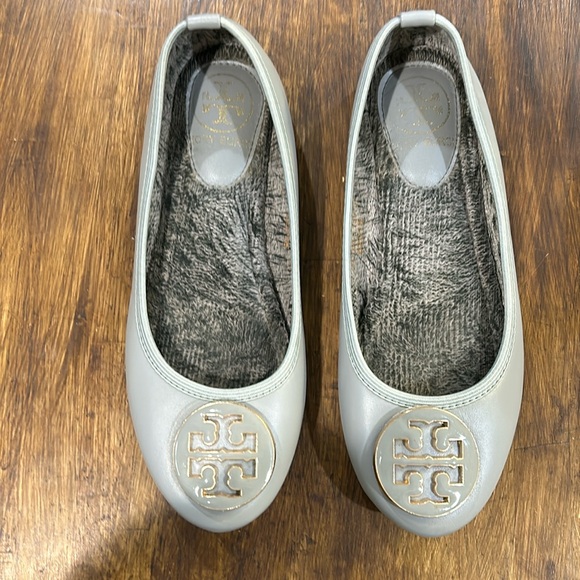 Tory Burch Shoes - EUC Tory Burch Flats